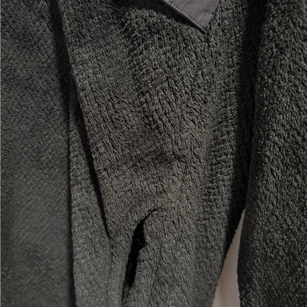 Patagonia Black Fleece Pullover - Picture 3 of 6